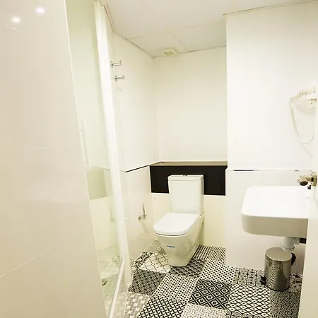 Aslyp 114 Βαρκελώνη