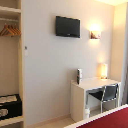 Aslyp 114 Πανσιόν